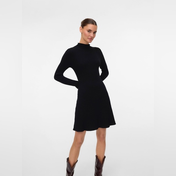 Vero Moda Dresses & Skirts - NWT Vero Moda Nancy Knit Dress